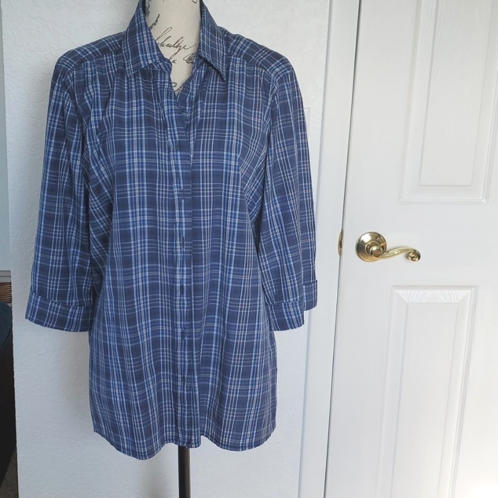 Blue plaid blouse, Women's blouse xl, dress barn, buttoned shirt with collar